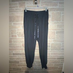 Victoria Secret jogger style lounge pants size Large